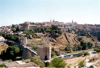 Puente de San Martín y  Toledo de fondo